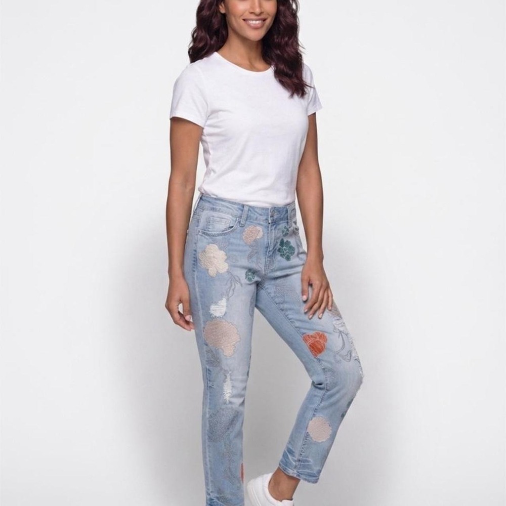 Jessica Simpson Floral Embroidered Distressed Jeans Size 28
